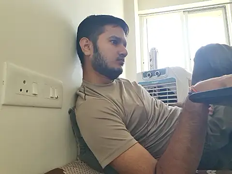 young-hairy-jon 在線直播表演