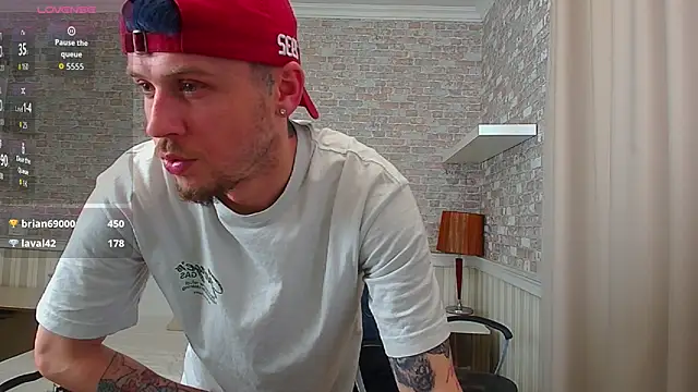 Онлайн чат XXX JonahShaw