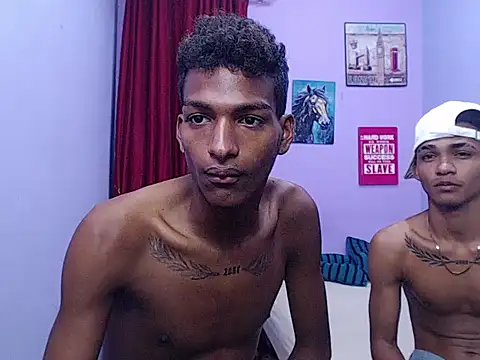 black_twinks 现场XXX聊天