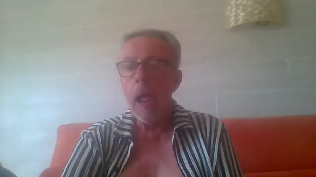 tuggy59's Webcam Show