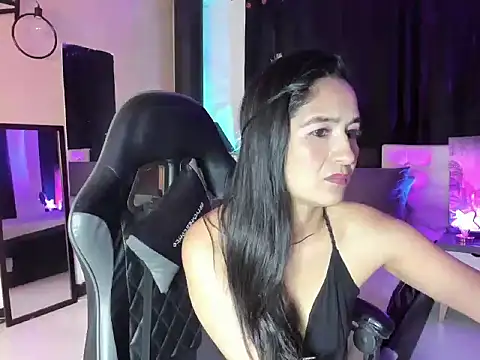Vicky_Angeel Adlı Modelin Canlı XXX Sohbeti