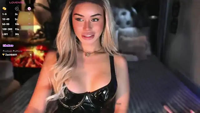 ZyraGoddes live XXX chat