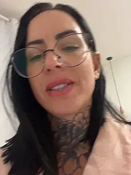 دردشة Anny_Fetish الجنسية المباشرة