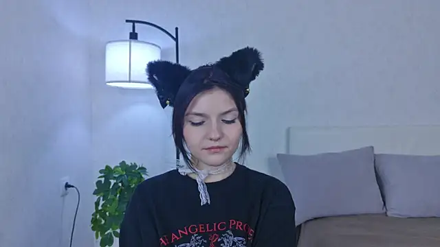 NyraVesperis' Live XXX Chat