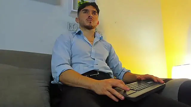 Dante_Blake1 élő XXX-chatje