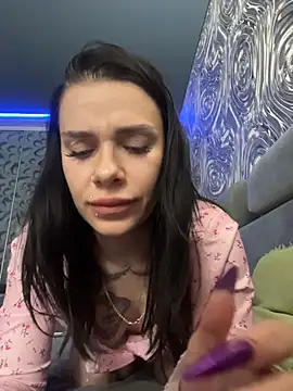 Queen_of_pain élő XXX-chatje