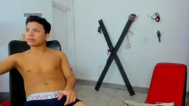 Gay_Red_Room: απευθείας συνομιλία ΧΧΧ