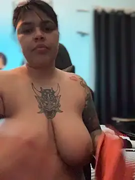 Czat XXX na żywo – miacanela_xo