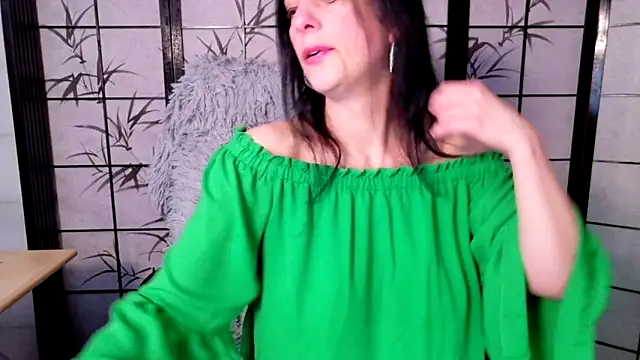 Pokazy przed kamerką – _Sweetlonglips_