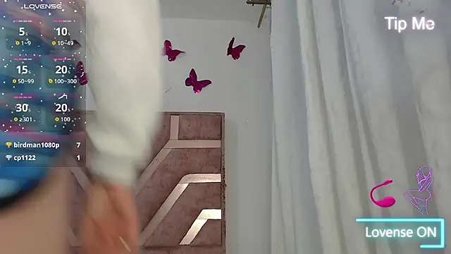 roxy-fox's Webcam Show