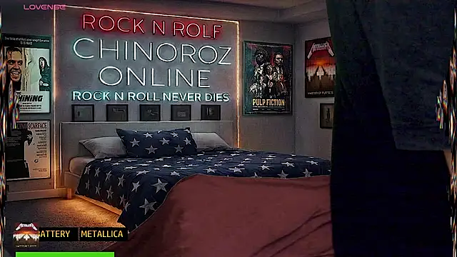 Pokazy przed kamerką – chino_roz