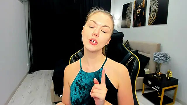 Strawberrye Live XXX-chat