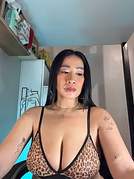 AsianMilfSheryl Live XXX-Chat