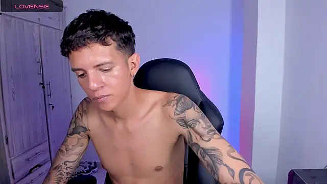 tylernova – Naživo XXX chat