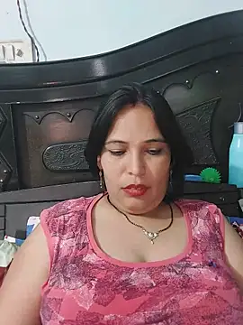 Poojabhabi101's Live XXX Chat