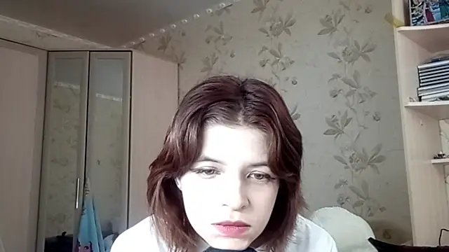 LowkeyIndigo Webcam-Show