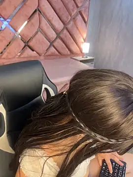 lya_nekko_'s Live XXX Chat