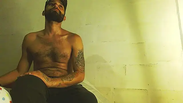 Alex_Flame_ Adlı Modelin Canlı XXX Sohbeti