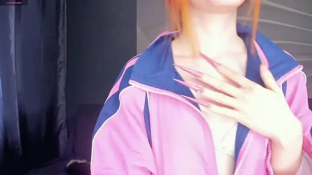 Chat XXX en directo de TarynPalek