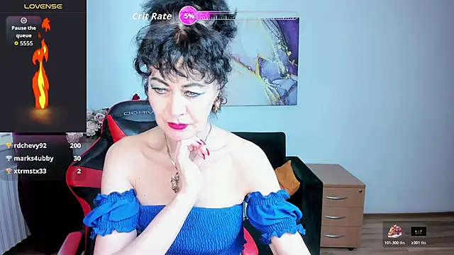 Онлайн чат XXX Silvia_Wallec