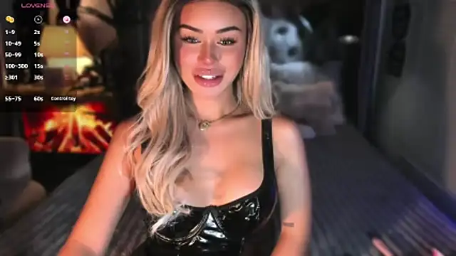ZyraGoddes 现场XXX聊天