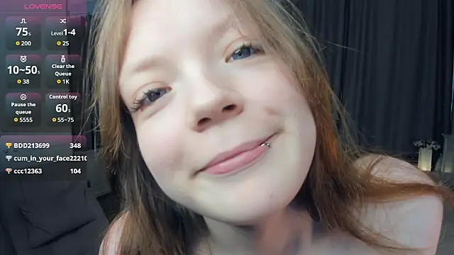 LavenderMitten's Live XXX Chat