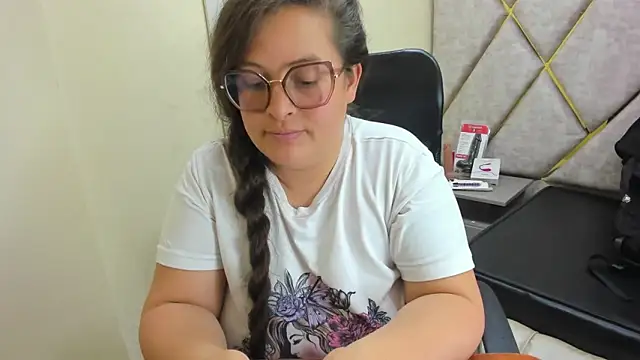 Chat XXX ao vivo de Sarah_Boobs_