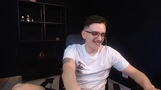 FelixStarkkn Webbikameraesitys