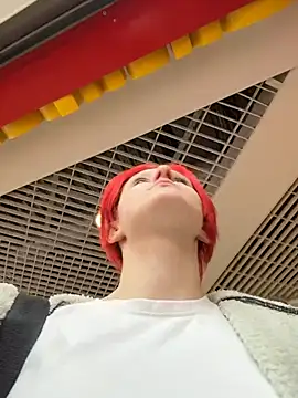 XXX chat uživo modela NinaParri