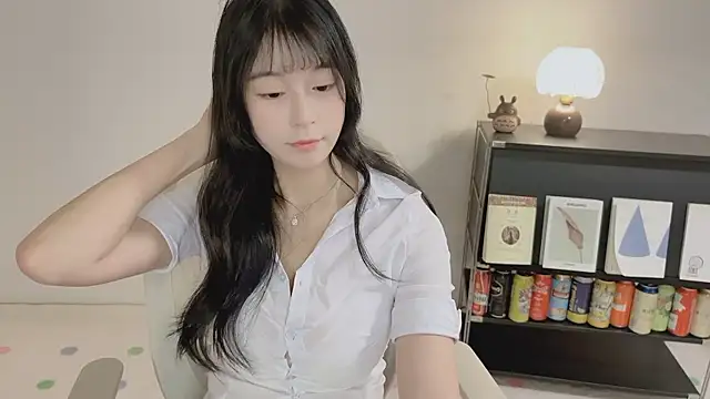 Onechestnut's Live XXX Chat