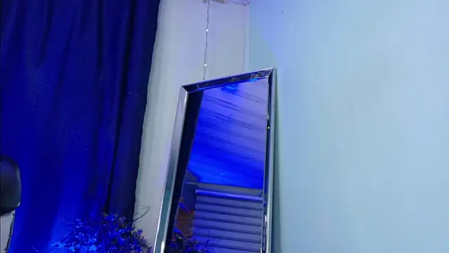 Emilyy05_ live XXX chat
