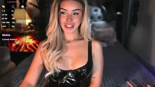 ZyraGoddes Adlı Modelin Web Kamerası Şovu