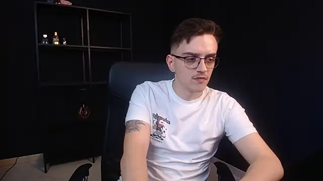 FelixStarkk 现场XXX聊天