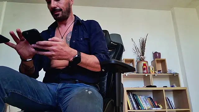 ChrisKox Pertunjukan Webcam