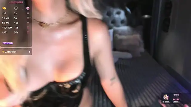 ZyraGoddes Show in webcam