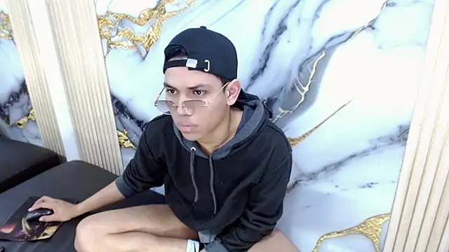 Živý XXX chat DaviidBuckx_