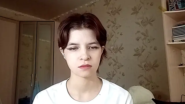 XXX chat uživo modela LowkeyIndigo