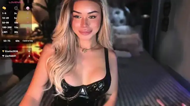 Вебкам-шоу ZyraGoddes