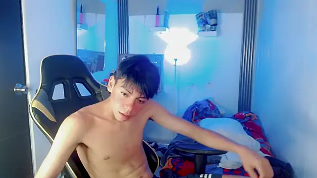 Liarr_ Webcam Show