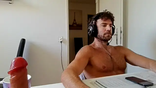 alpha-hunk's Live XXX Chat