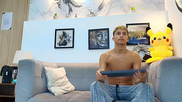 GOLD_BOYS 现场XXX聊天