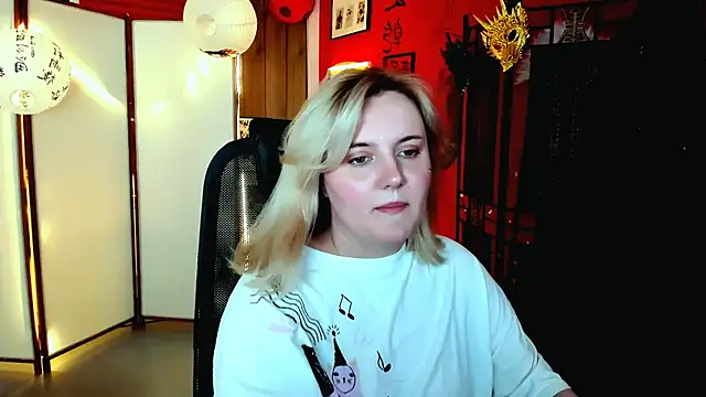 KathyBriggs Chat XXX in diretta