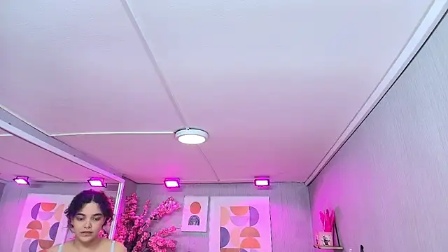 Maggy_t18 live XXX chat