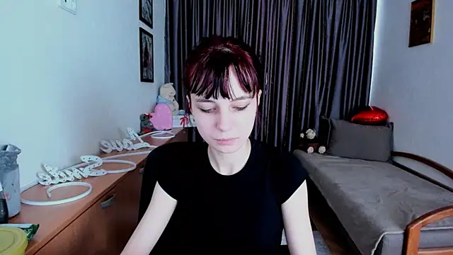 دردشة MiniLysii الجنسية المباشرة