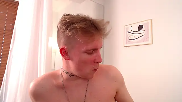 Онлайн чат XXX AlexxSweet