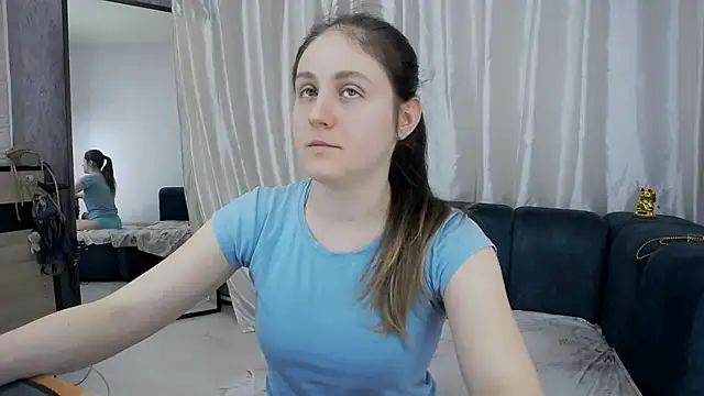 Holliy_Cooper live XXX chat
