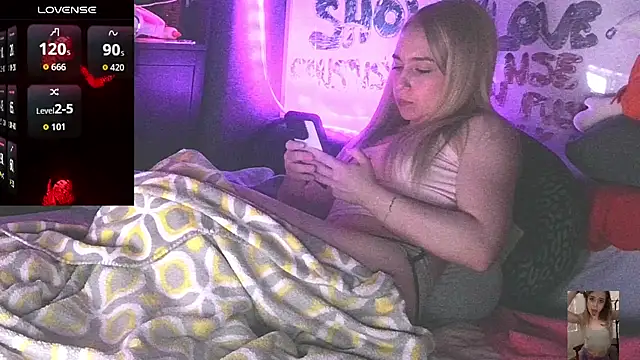 Blondiewithanass' Live XXX Chat