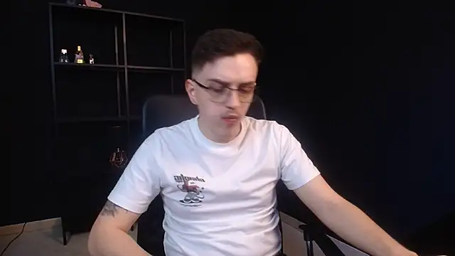 FelixStarkk 网络视讯表演