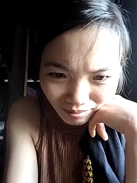 ngan-cute Live XXX Chat