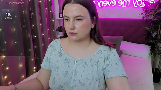 Chat +18 de FeralPeach ao vivo